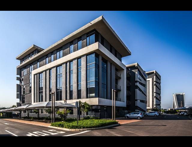 760M² OFFICE TO LET IN VORNA VALLEY